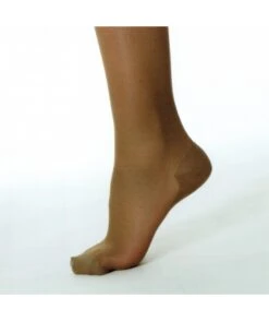 Medi - Swing Sheer & Soft - Calze A Compressione Graduata 140 Denari 18 MmHg - Gambaletto -ANNA medi swing sheer soft calze a compressione graduata 140 denari 18 mmhg gambaletto 2