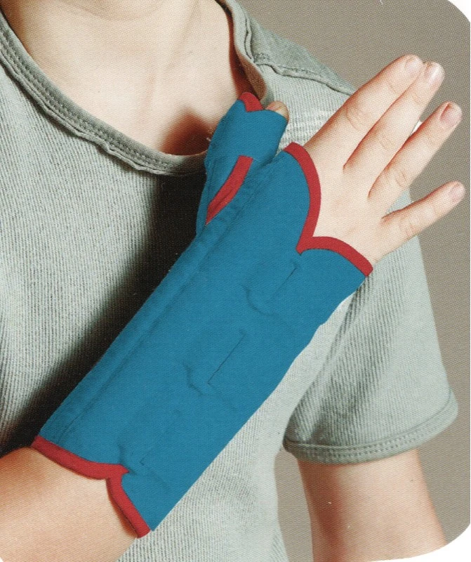 Ro+Ten - Ortho 14 - Tutore Per Polso Con Presa Pollice 1 Ro+Ten - Ortho 14 - Tutore Per Polso Con Presa Pollice